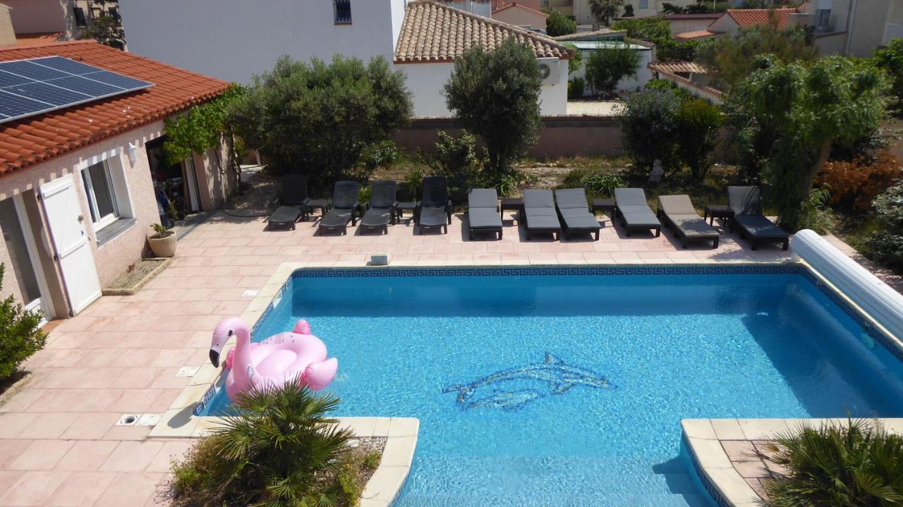 Les 2 Dauphins Apartment Le Barcares Luaran gambar