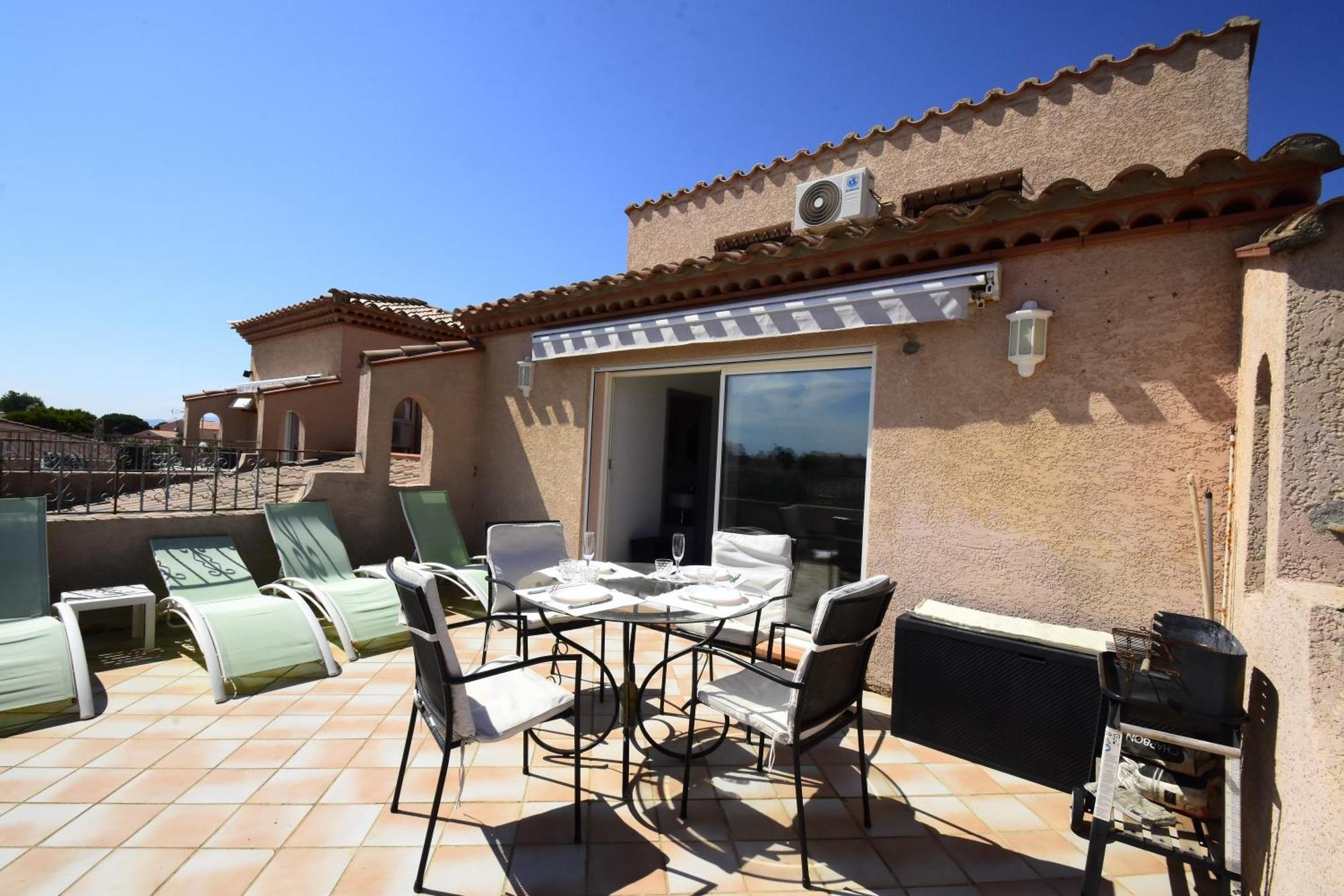 Les 2 Dauphins Apartment Le Barcares Luaran gambar